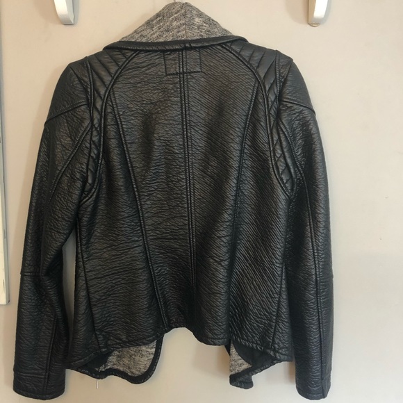 Blank NYC - vegan leather jacket - Picture 6 of 8